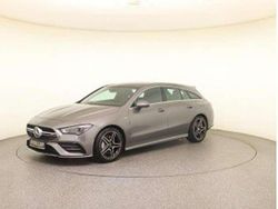Grau Gebraucht 2024 Mercedes CLA35 AMG Shooting Brake AMG Kombi | 39.000 €