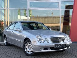 Silber Gebraucht 2003 Mercedes E240 Classic Limousine | 4.690 € (Fairer Preis)