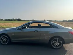 Silber Gebraucht 2009 Mercedes E350 Coupé | 11.000 €