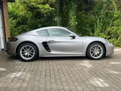 Silber Gebraucht 2021 Porsche Cayman Coupé | 68.400 € (Teuer)