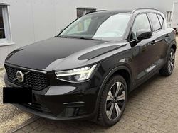 Schwarz Gebraucht 2022 Volvo XC40 Plus SUV | 30.900 € (Teuer)