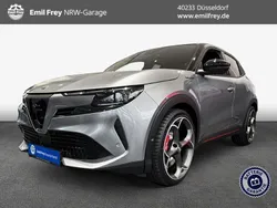 Grau Neu 2025 Alfa Romeo Junior Veloce Limousine | 52.490 € (Fairer Preis)