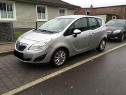 Silber Gebraucht 2013 Opel Meriva Van / Kleinbus | 6.440 € (Guter Preis)