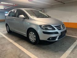 Grau Gebraucht 2006 VW Golf IV Kleinwagen | 3.999 € (Teuer)