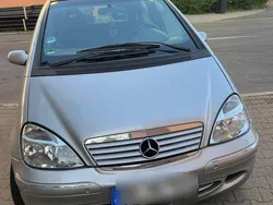 Grau Gebraucht 2002 Mercedes A170 Kleinwagen | 2.300 € (Teuer)