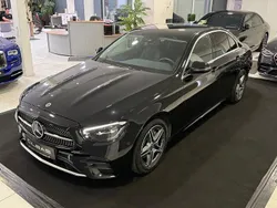 Schwarz Gebraucht 2022 Mercedes E200 AMG line Limousine | 39.700 € (Fairer Preis)
