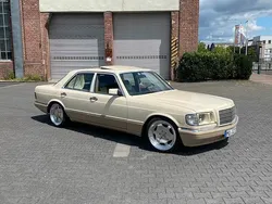 Gelb Gebraucht 1988 Mercedes 260 Limousine | 12.900 €