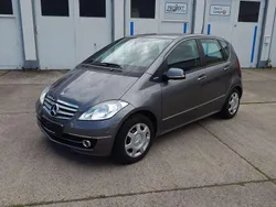 Mountaingrau met. Gebraucht 2011 Mercedes A170 Kleinwagen | 7.990 € (Etwas zu teuer)