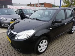 Schwarz Gebraucht 2010 Dacia Sandero Lauréate Kleinwagen | 2.990 € (Fairer Preis)