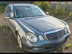 Grau Gebraucht 2006 Mercedes E320 Kombi | 3.800 € (Superpreis)