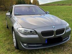 Grau Gebraucht 2012 BMW 520 Kombi | 11.300 € (Fairer Preis)