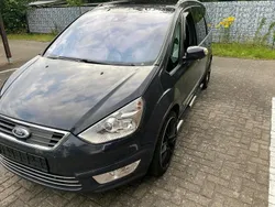 Grau Gebraucht 2014 Ford Galaxy Van / Kleinbus | 7.000 € (Fairer Preis)