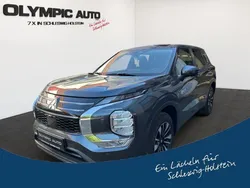 Basaltgrau Neu 2025 Mitsubishi Outlander P-HEV Plus SUV | 49.990 €