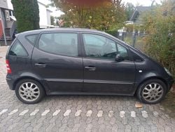 Schwarz Gebraucht 2001 Mercedes A190 Elegance Kleinwagen | 1.200 € (Guter Preis)