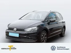 Schwarz Gebraucht 2019 VW Golf Sportsvan IQ Drive Van / Kleinbus | 18.880 € (Fairer Preis)