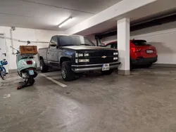 Grau Gebraucht 1988 Chevrolet C1500 SUV | 10.500 €
