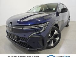 Blau Gebraucht 2022 Renault Megane E-Tech SUV | 21.901 € (Guter Preis)