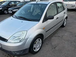Silber Gebraucht 2002 Ford Fiesta Kleinwagen | 1.200 € (Fairer Preis)