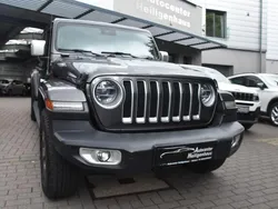 Grau Gebraucht 2019 Jeep Wrangler Unlimited Sahara SUV | 43.980 € (Fairer Preis)