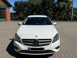 Weiß Gebraucht 2015 Mercedes A160 Limousine | 7.600 € (Guter Preis)