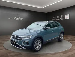 Petroleum blue metallic Gebraucht 2022 VW T-Roc Style SUV | 29.888 € (Fairer Preis)