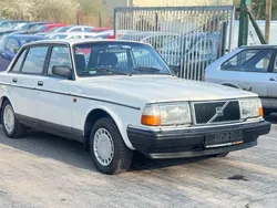 Weiß Gebraucht 1990 Volvo 244 Limousine | 3.999 €