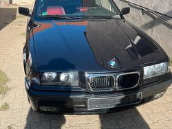 Schwarz Gebraucht 1992 BMW 328 Cabriolet Cabrio | 11.900 €