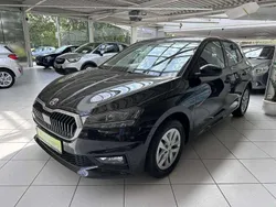 Schwarz Gebraucht 2022 Skoda Fabia Ambition Limousine | 16.990 € (Guter Preis)