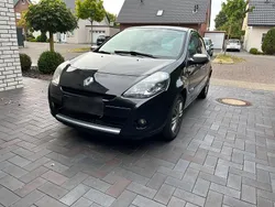 Schwarz Gebraucht 2012 Renault Clio IV Night&Day Limousine | 2.290 € (Guter Preis)