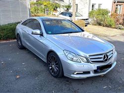 Silber Gebraucht 2010 Mercedes E350 Coupé | 12.400 € (Fairer Preis)