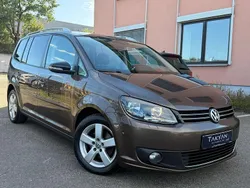 Braun Gebraucht 2011 VW Touran Style Van / Kleinbus | 8.890 € (Etwas zu teuer)