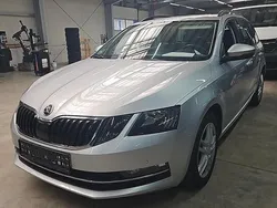 Silber Gebraucht 2020 Skoda Octavia Style Kombi | 20.390 € (Guter Preis)