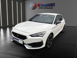 "candy" weiss Gebraucht 2022 Cupra Leon VZ Limousine | 22.989 € (Guter Preis)
