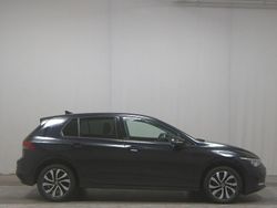 Deep black perleffekt Gebraucht 2022 VW Golf VIII Active | 19.680 € (Superpreis)