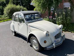 Weiß Gebraucht 1988 Citroën 2CV Limousine | 12.000 €