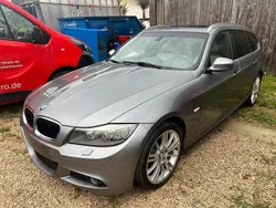 Grau Gebraucht 2011 BMW 320 M Sport Kombi | 10.890 € (Fairer Preis)