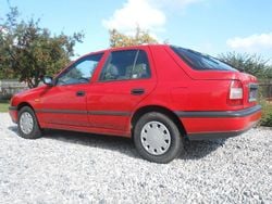 Rot Gebraucht 1992 Nissan Sunny Limousine | 1.600 €