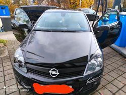 Schwarz Gebraucht 2007 Opel Astra GTC Coupé | 2.100 € (Guter Preis)