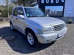 Silber Gebraucht 2003 Suzuki Grand Vitara Comfort SUV | 8.888 € (Fairer Preis)