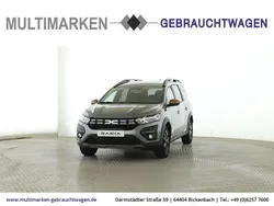 Grau Gebraucht 2024 Dacia Jogger Extreme Van / Kleinbus | 24.990 € (Etwas zu teuer)