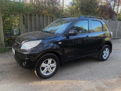 Schwarz Gebraucht 2011 Daihatsu Terios SUV | 11.000 € (Teuer)