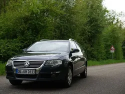 Blau Gebraucht 2008 VW Passat Highline Kombi | 5.000 € (Fairer Preis)