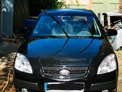 Schwarz Gebraucht 2009 Kia Rio 2 Limousine | 2.200 € (Fairer Preis)
