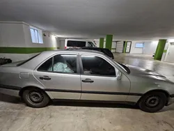 Mercedes C180