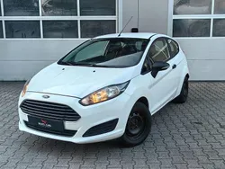 Weiß Gebraucht 2016 Ford Fiesta Ambiente Kleinwagen | 6.990 € (Fairer Preis)