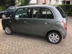 Grau Gebraucht 2009 Daihatsu Trevis Kleinwagen | 2.600 € (Fairer Preis)