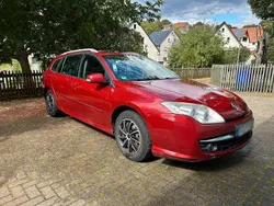 Rot Gebraucht 2008 Renault Laguna GrandTour Dynamique Kombi | 2.200 € (Guter Preis)