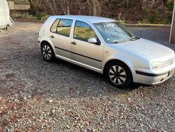 Silber Gebraucht 2001 VW Golf IV Kleinwagen | 900 € (Guter Preis)