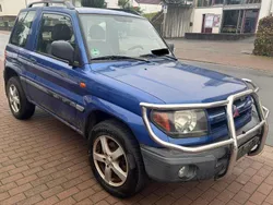 Blau Gebraucht 2001 Mitsubishi Pajero SUV | 2.950 € (Fairer Preis)