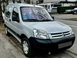 Silber Gebraucht 2009 Citroën Berlingo Van / Kleinbus | 4.000 € (Etwas zu teuer)